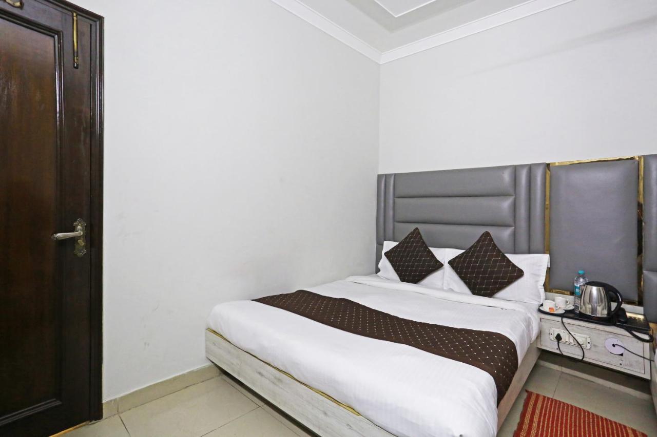 Hotel Ratandeep International At New Delhi Railway Station Exterior photo