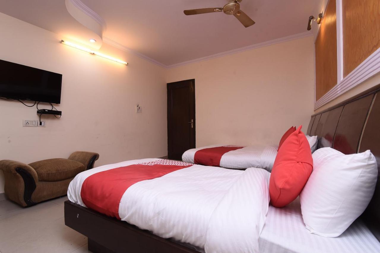 Hotel Ratandeep International At New Delhi Railway Station Exterior photo